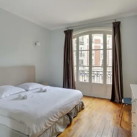 Apartmán 4 People Close To Eiffel Tower By Weekome
